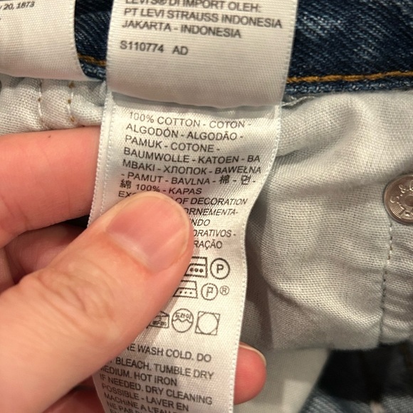 Levi’s 501 Premium Women’s Jean Shorts 100% Cotton Size 25 Button Fly 3.5”inseam - Picture 5 of 7